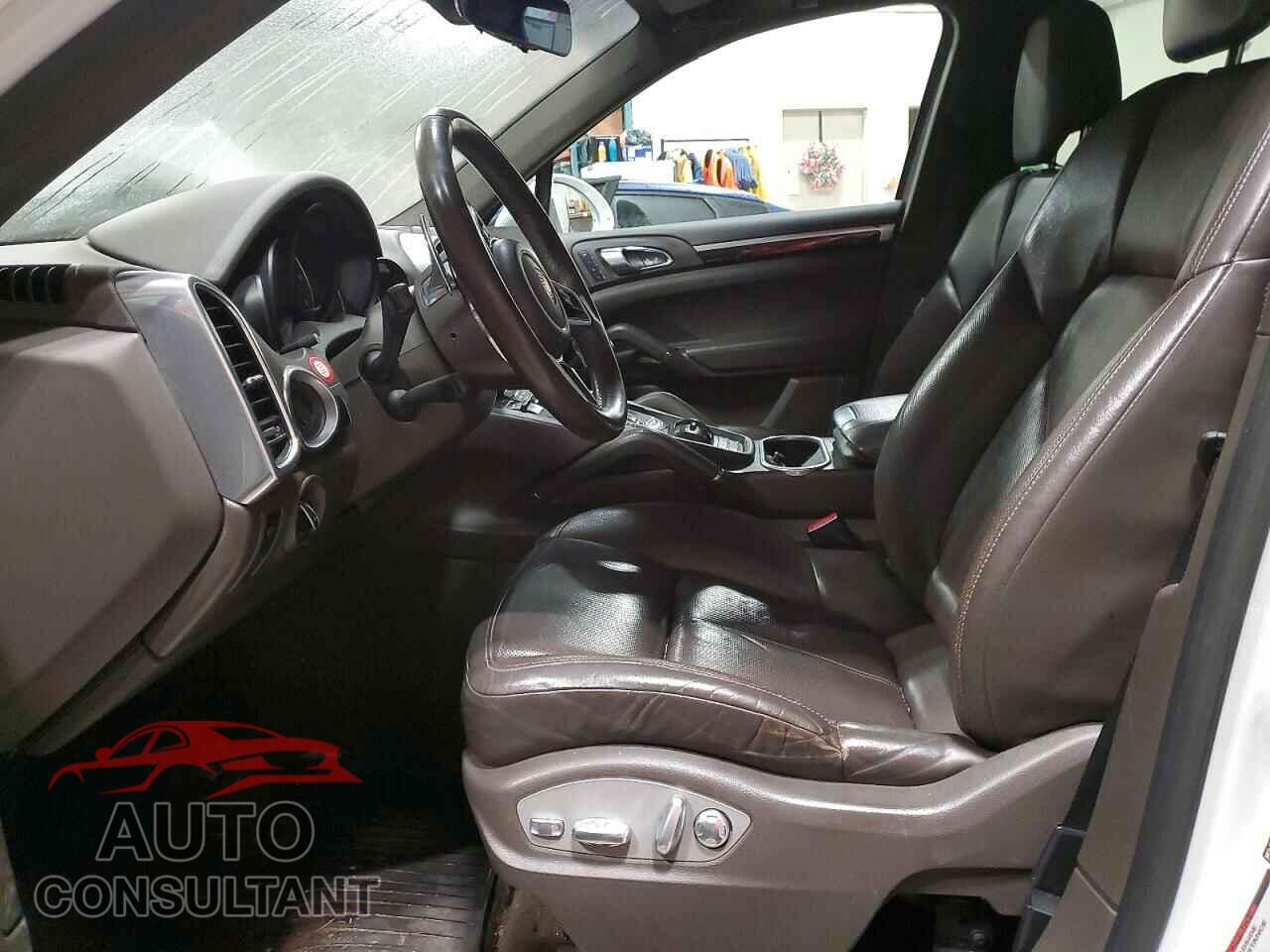 PORSCHE CAYENNE 2015 - WP1AF2A28FLA36071