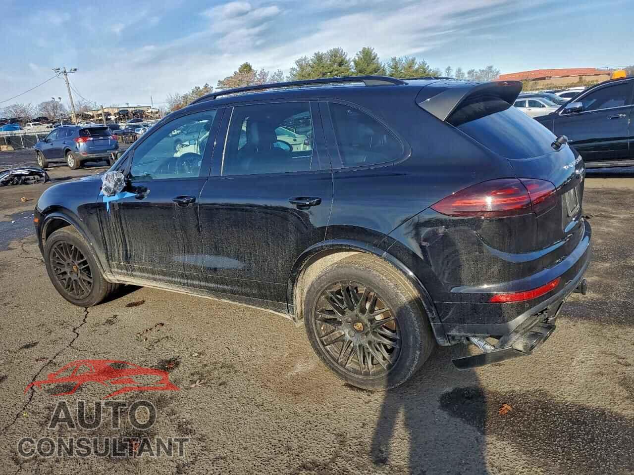 PORSCHE CAYENNE 2018 - WP1AA2A20JKA01344
