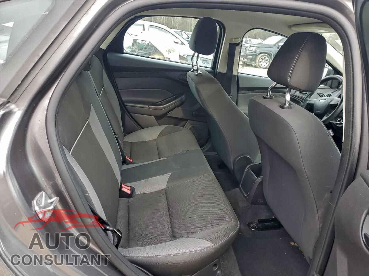 FORD FOCUS 2013 - 1FADP3E20DL370979