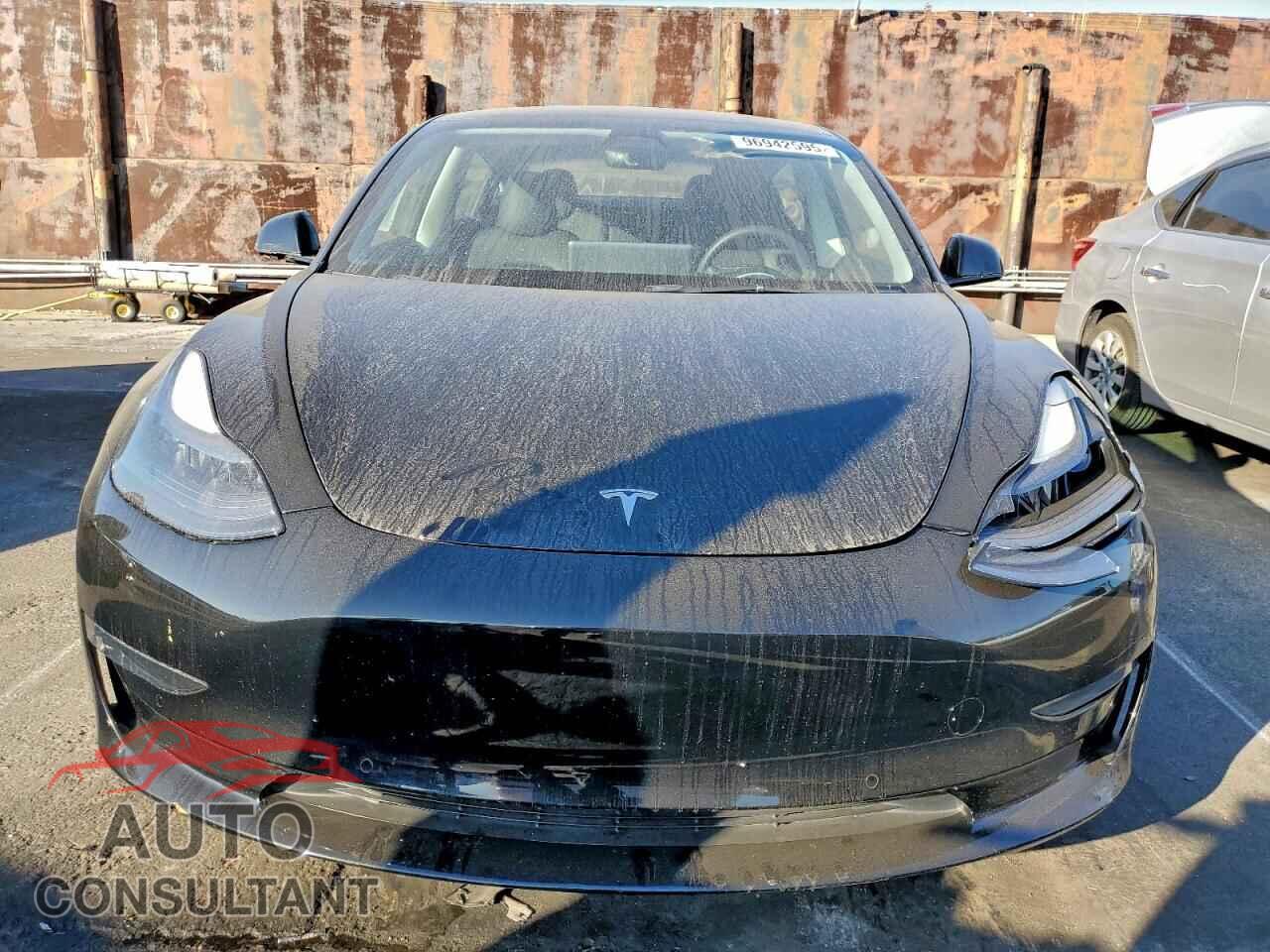 TESLA MODEL 3 2022 - 5YJ3E1EA2NF318541