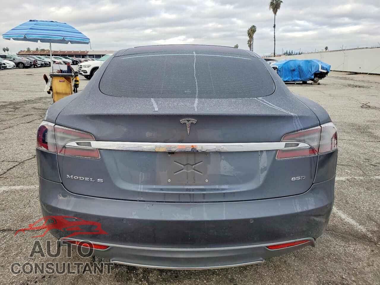 TESLA MODEL S 2015 - 5YJSA1E20FF118419