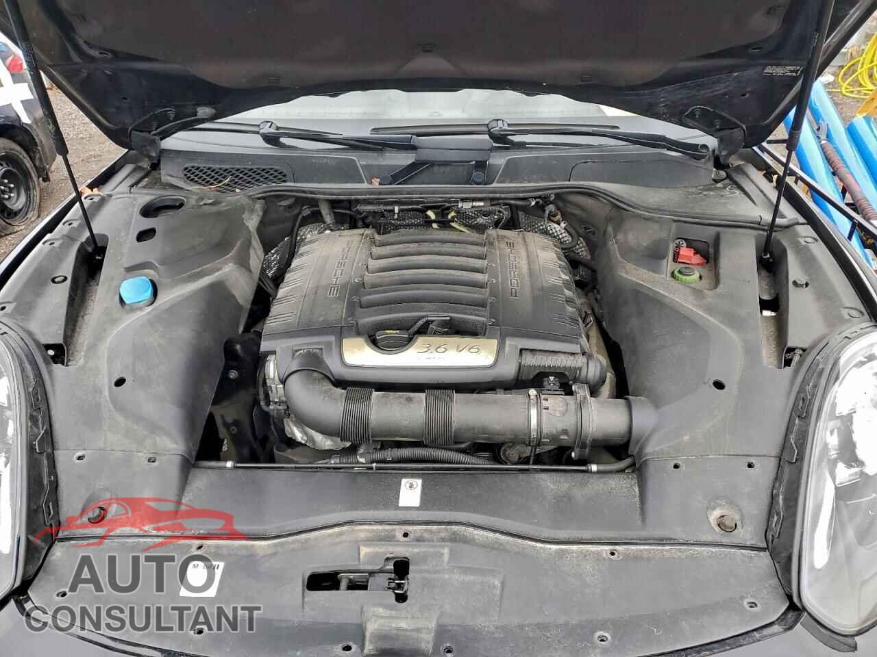 PORSCHE CAYENNE 2018 - WP1AA2A2XJKA00122