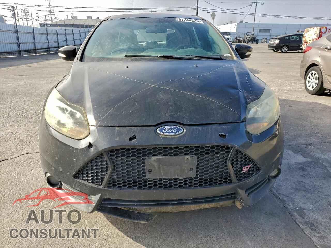 FORD FOCUS 2013 - 1FADP3L99DL352982