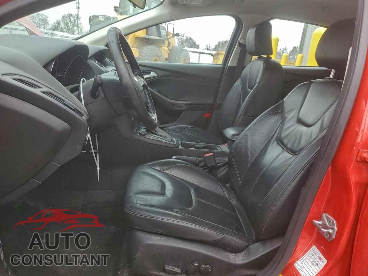 FORD FOCUS 2016 - 1FADP3K22GL239402