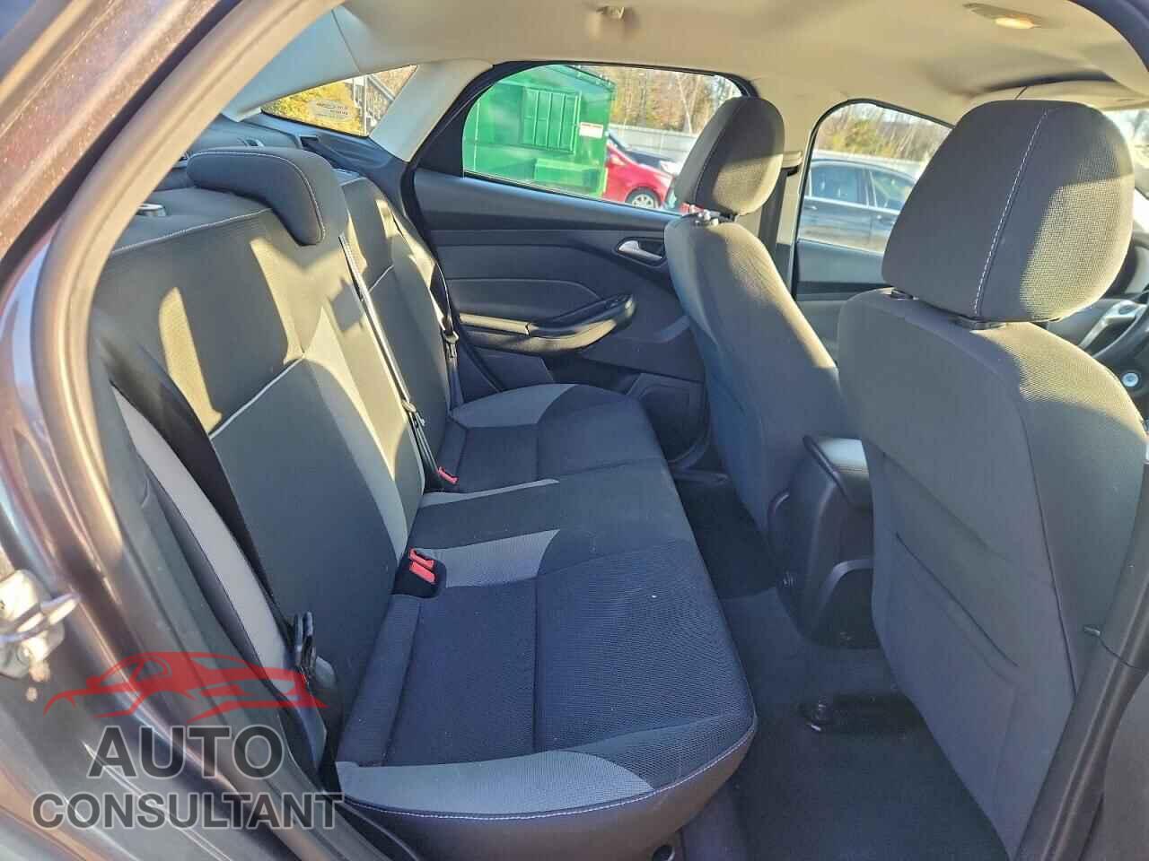 FORD FOCUS 2014 - 1FADP3F27EL231982
