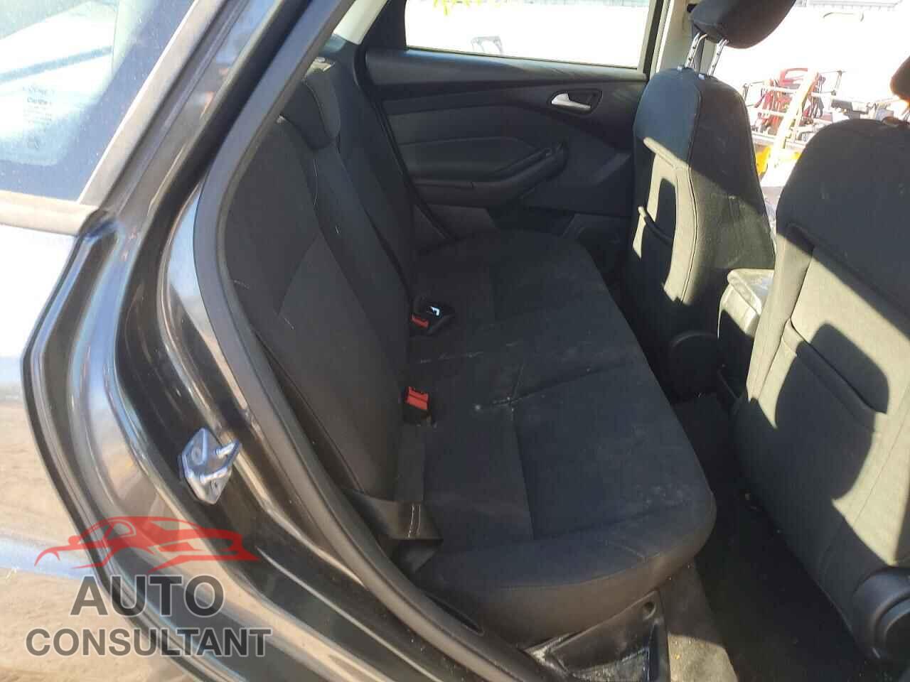 FORD FOCUS 2017 - 1FADP3F29HL309327