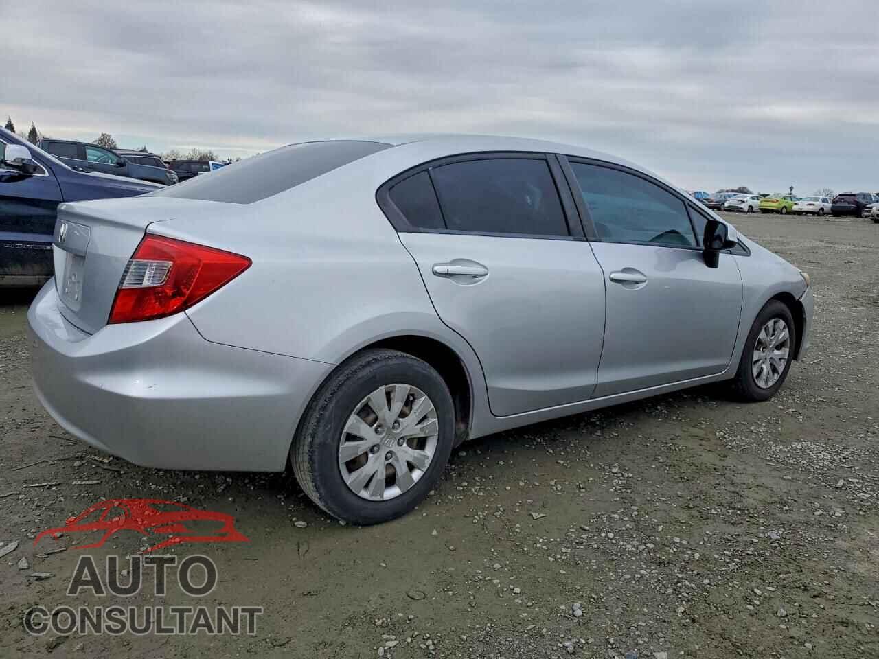 HONDA CIVIC 2012 - 2HGFB2F52CH607330