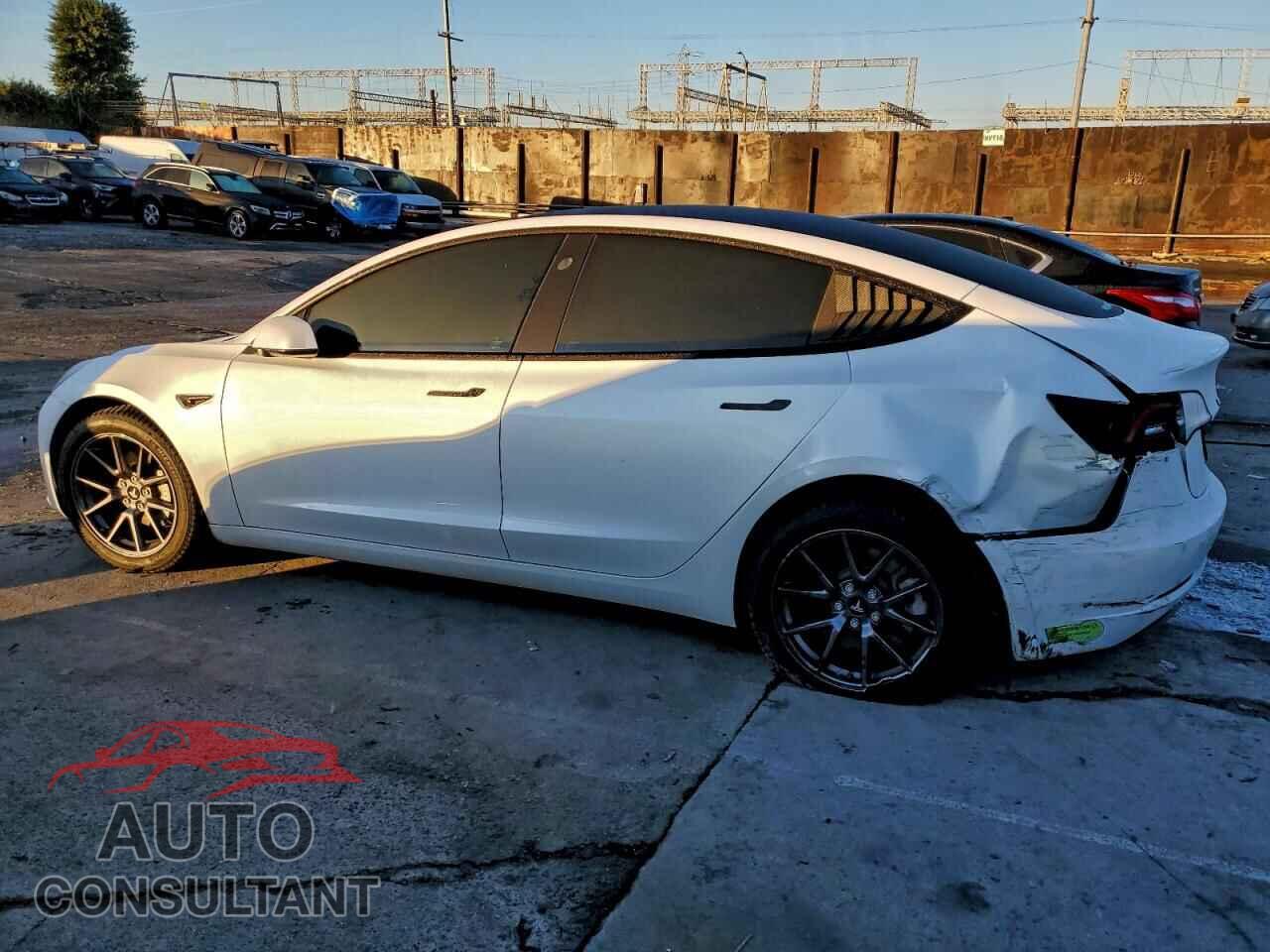 TESLA MODEL 3 2022 - 5YJ3E1EA0NF376714