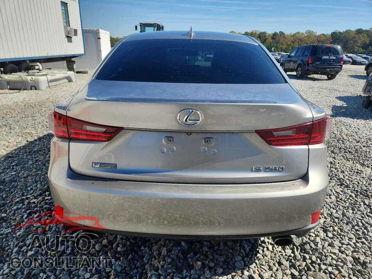 LEXUS IS 2015 - JTHBF1D28F5052303