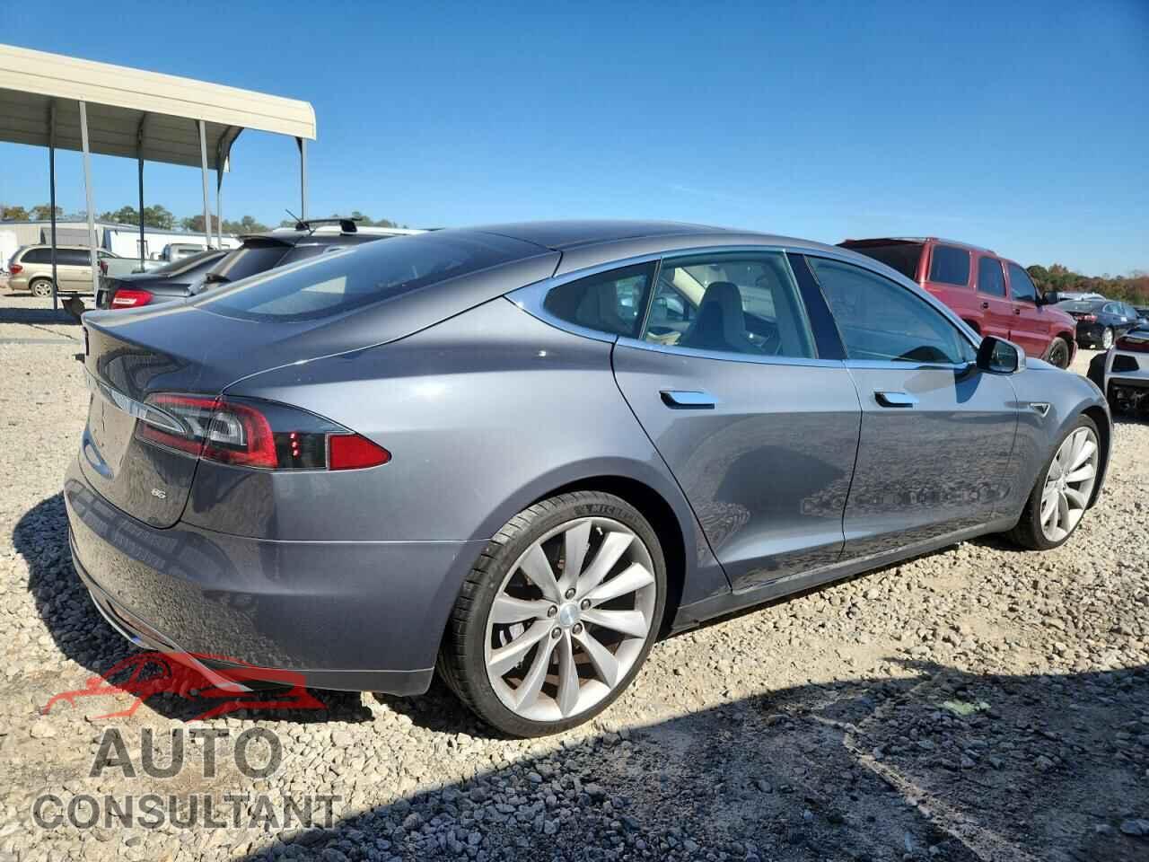TESLA MODEL S 2013 - 5YJSA1CN9DFP25669
