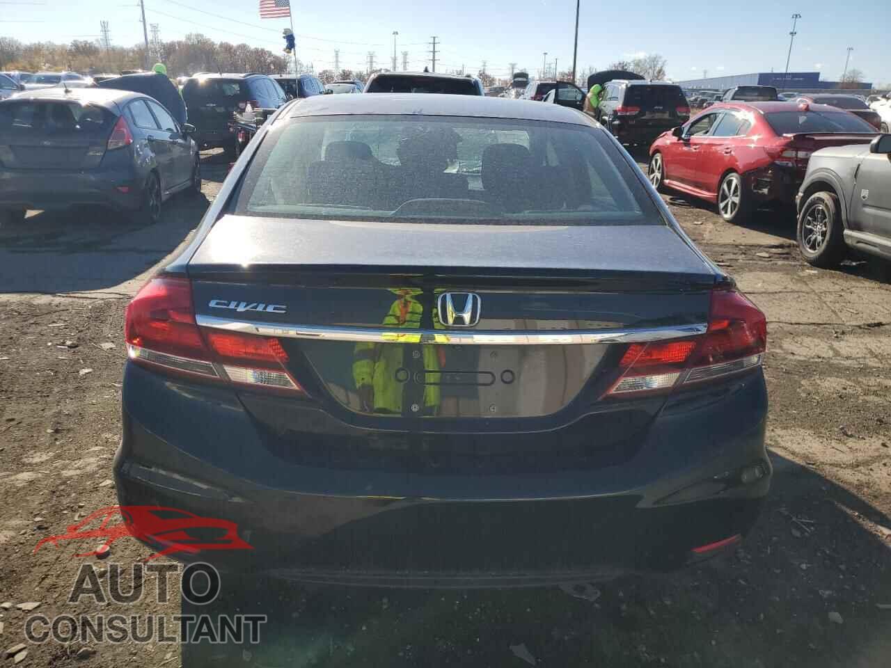 HONDA CIVIC 2015 - 19XFB2F7XFE087104