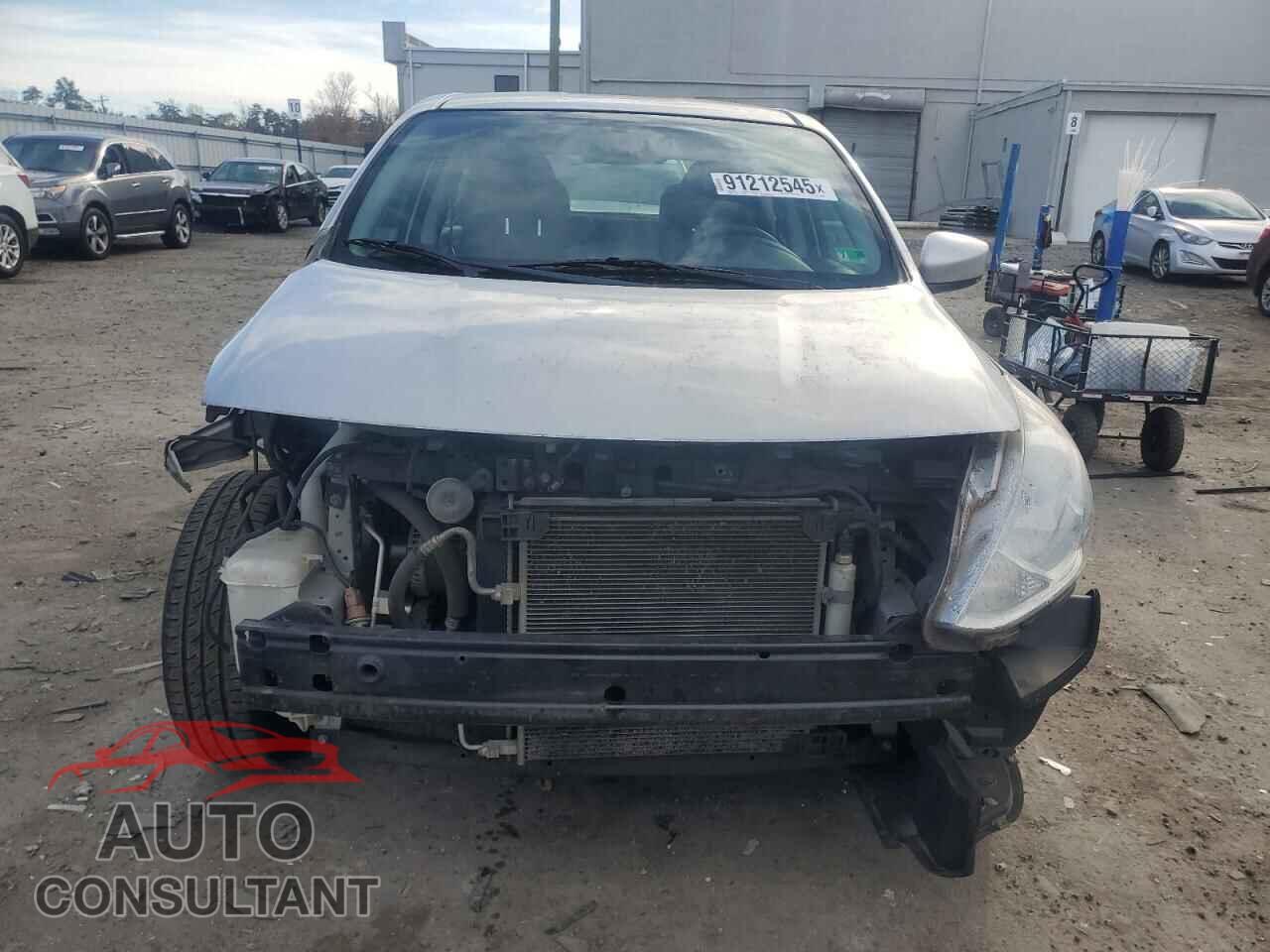 NISSAN VERSA 2017 - 3N1CN7AP4HK461910