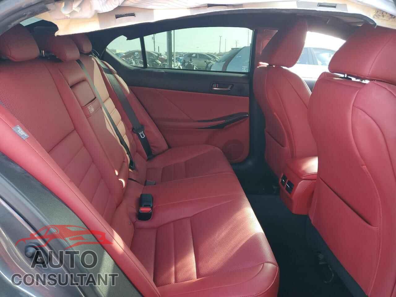LEXUS IS 500 F S 2025 - JTHAP1D25S5007404