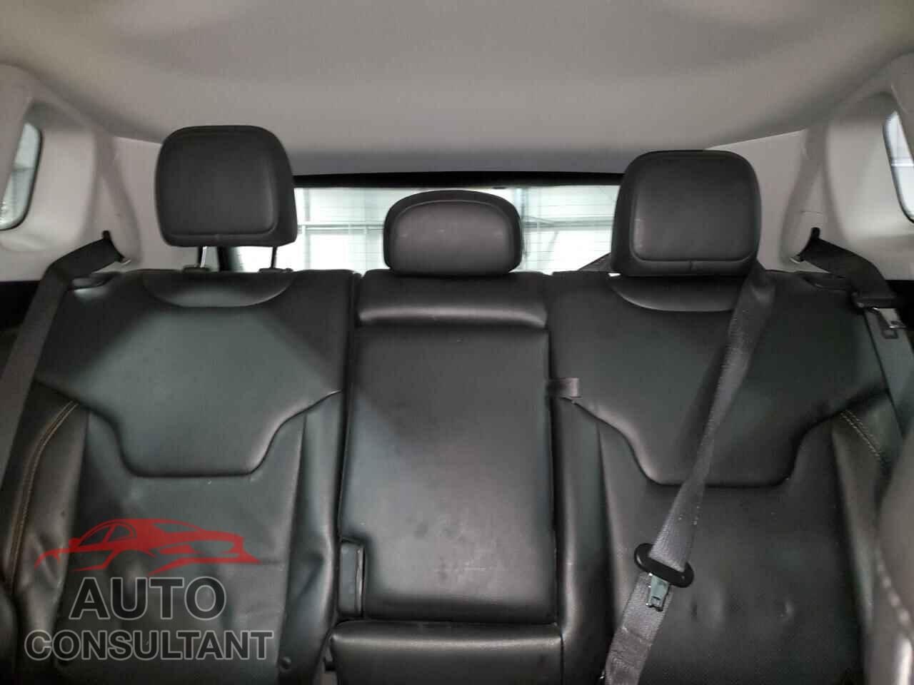 JEEP COMPASS 2020 - 3C4NJDCB8LT185400