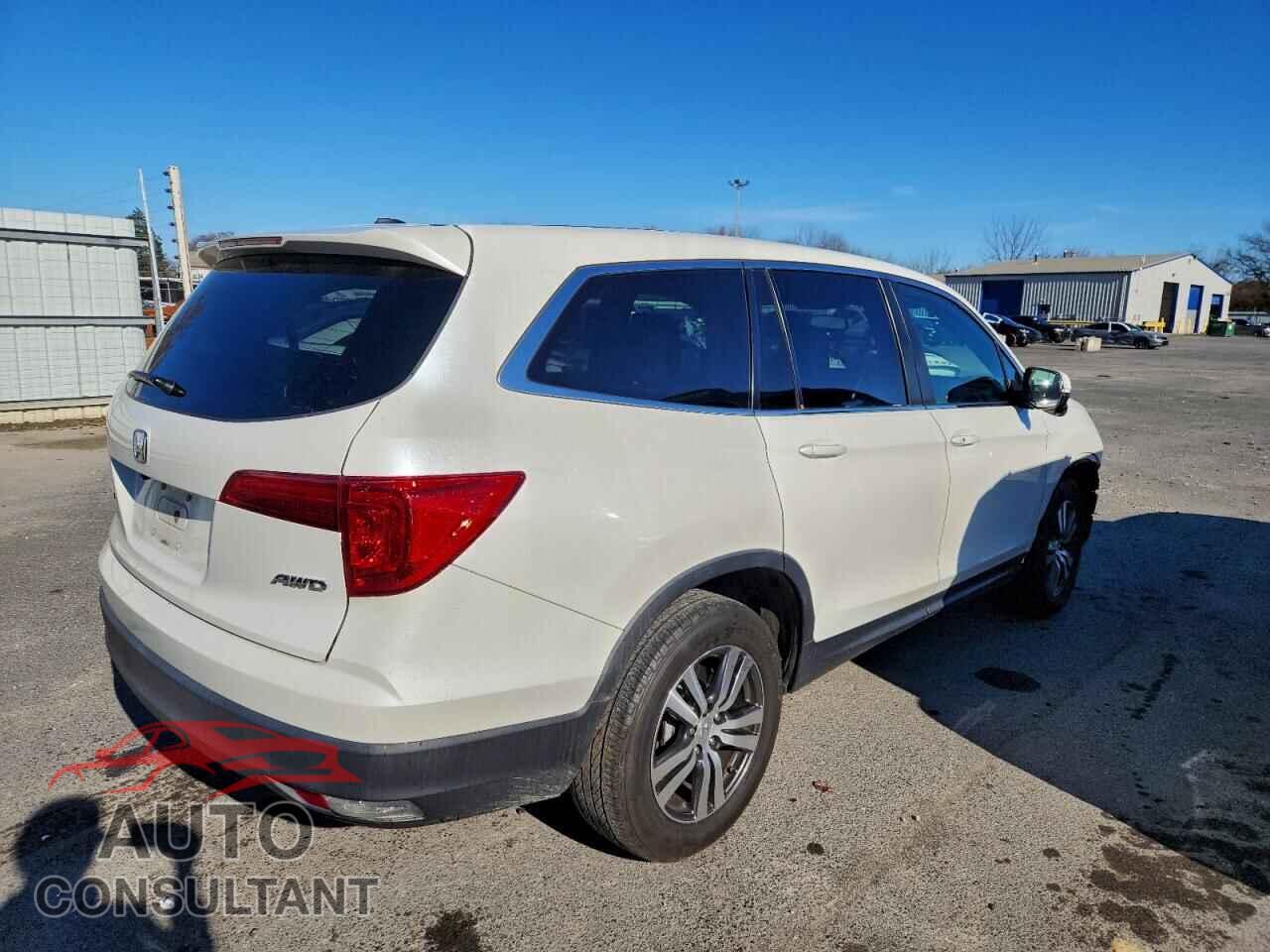 HONDA PILOT 2017 - 5FNYF6H79HB039284