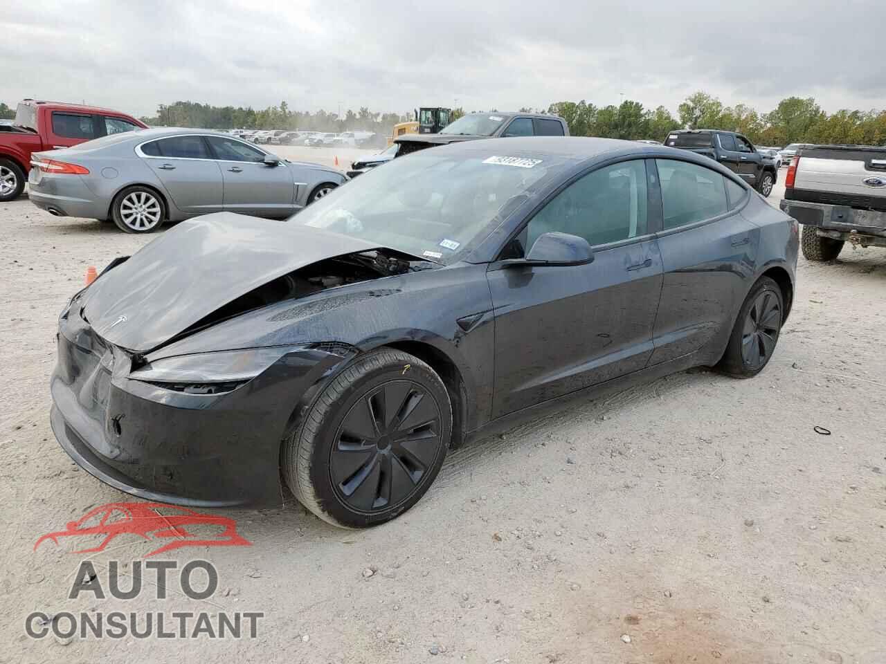 TESLA MODEL 3 2025 - 5YJ3E1EA9SF885437