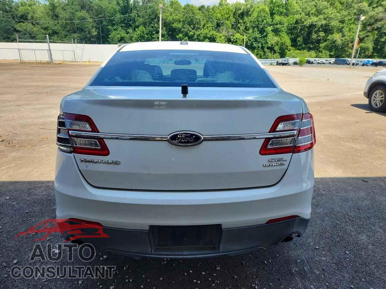 FORD TAURUS 2014 - 1FAHP2E88EG134672