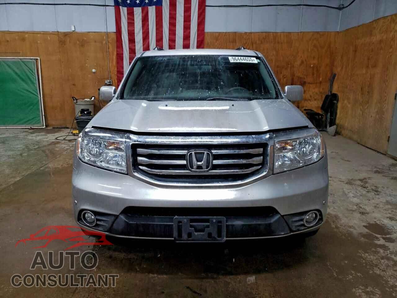 HONDA PILOT 2014 - 5FNYF4H94EB026508