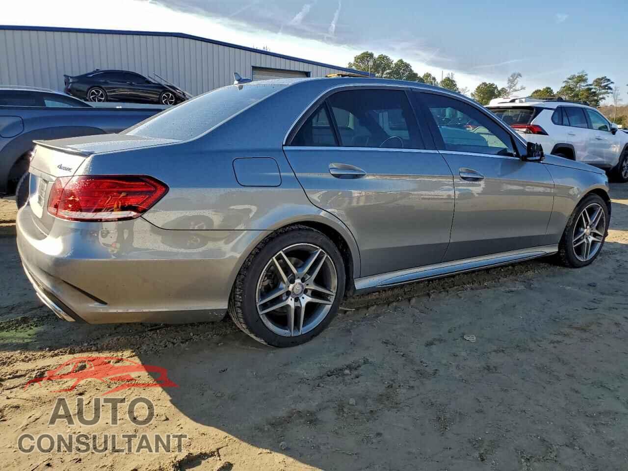 MERCEDES-BENZ E-CLASS 2014 - WDDHF8JB4EB019569