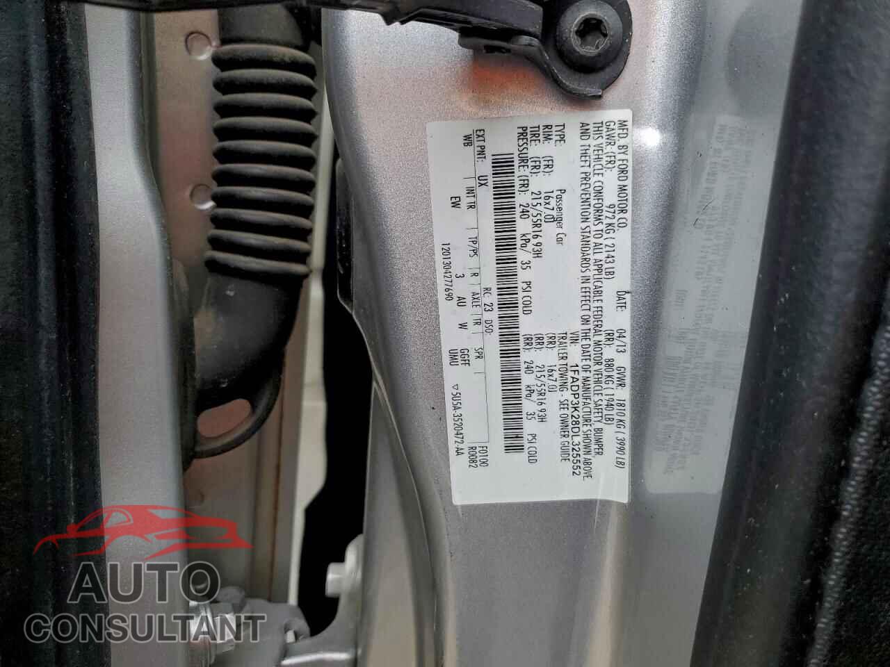 FORD FOCUS 2013 - 1FADP3K28DL325552