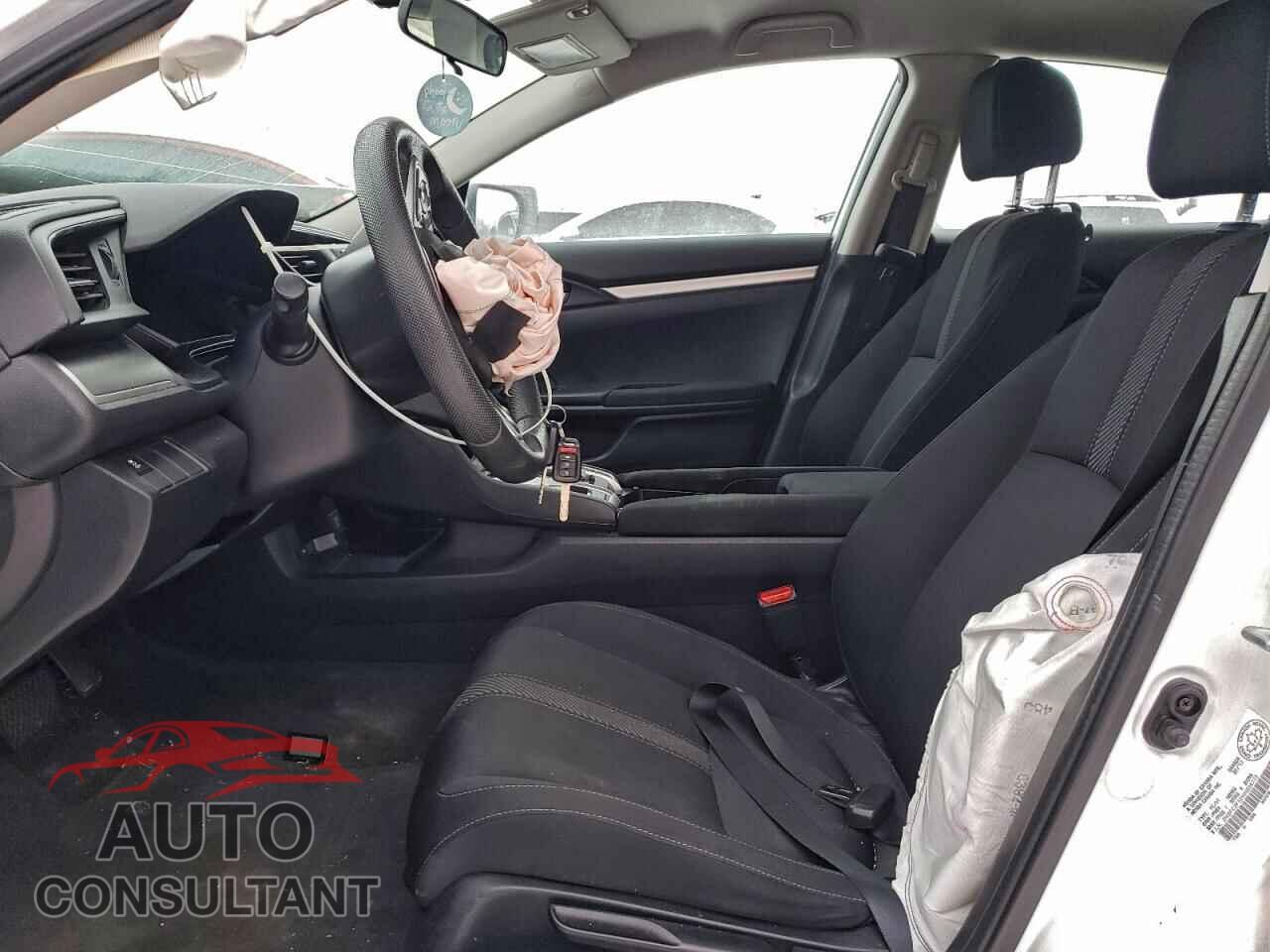 HONDA CIVIC 2017 - 2HGFC2F52HH034773