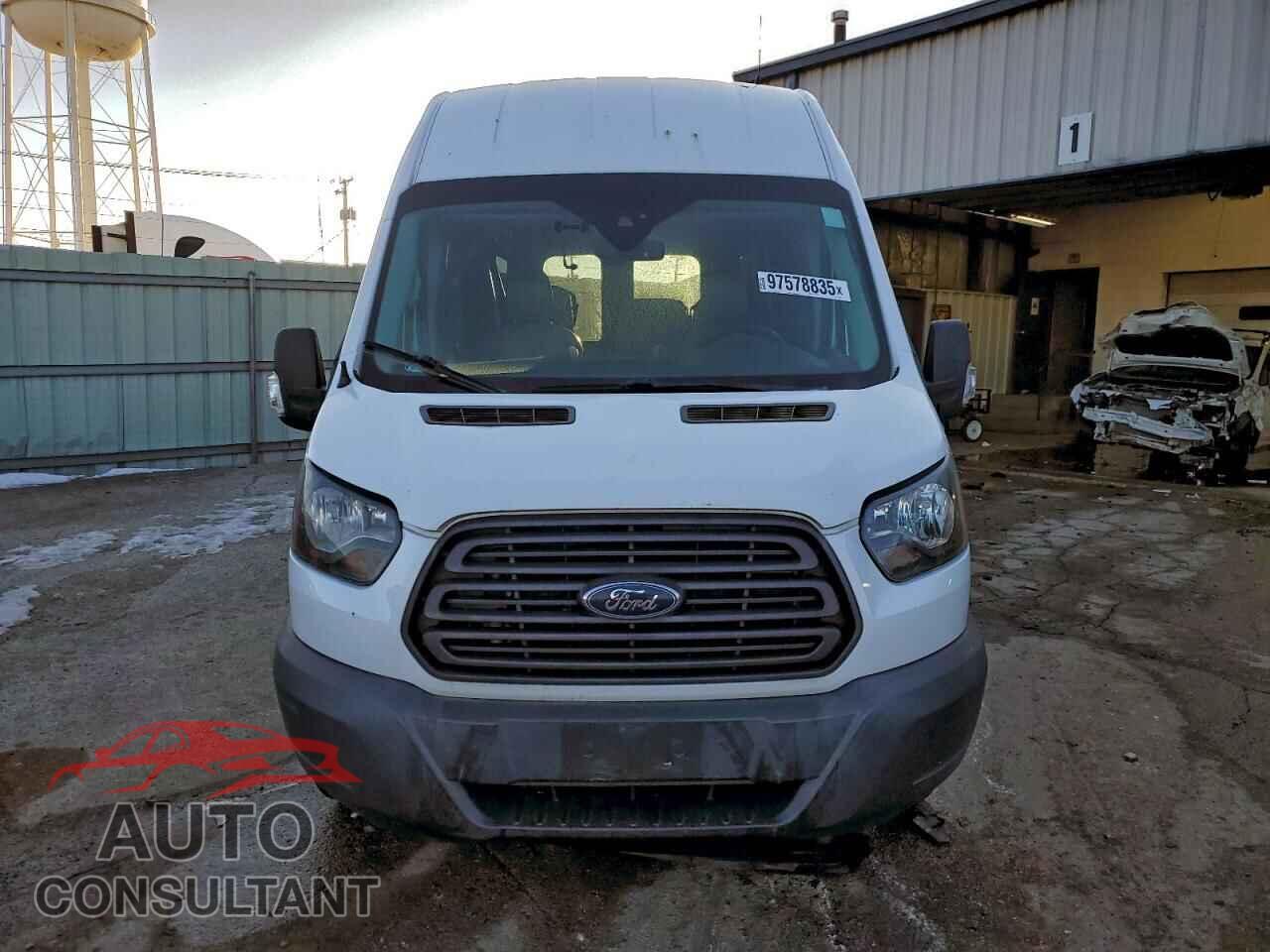 FORD TRANSIT 2017 - 1FTYR3XM1HKA05937
