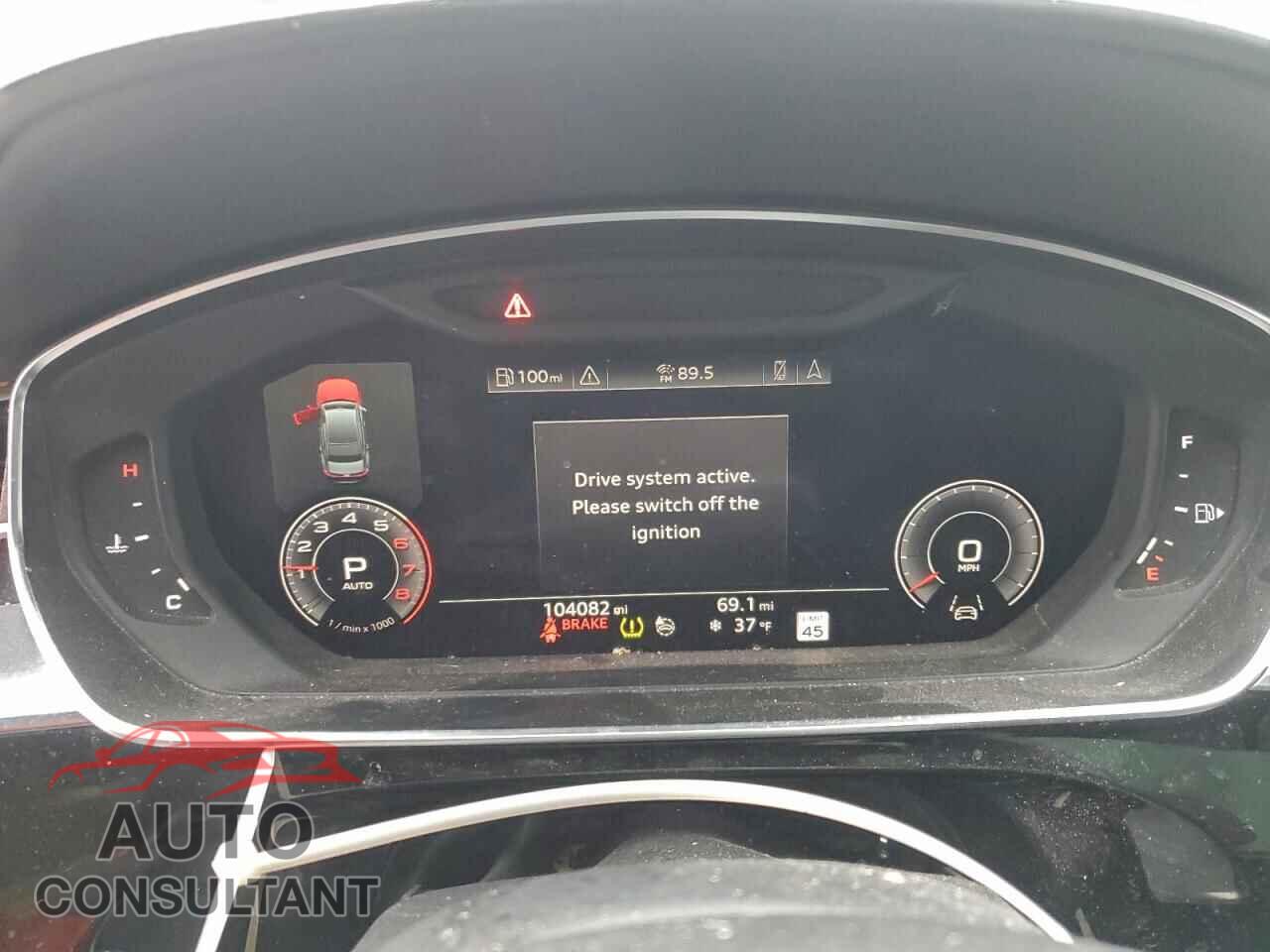 AUDI A8 2019 - WAU8DAF80KN018964