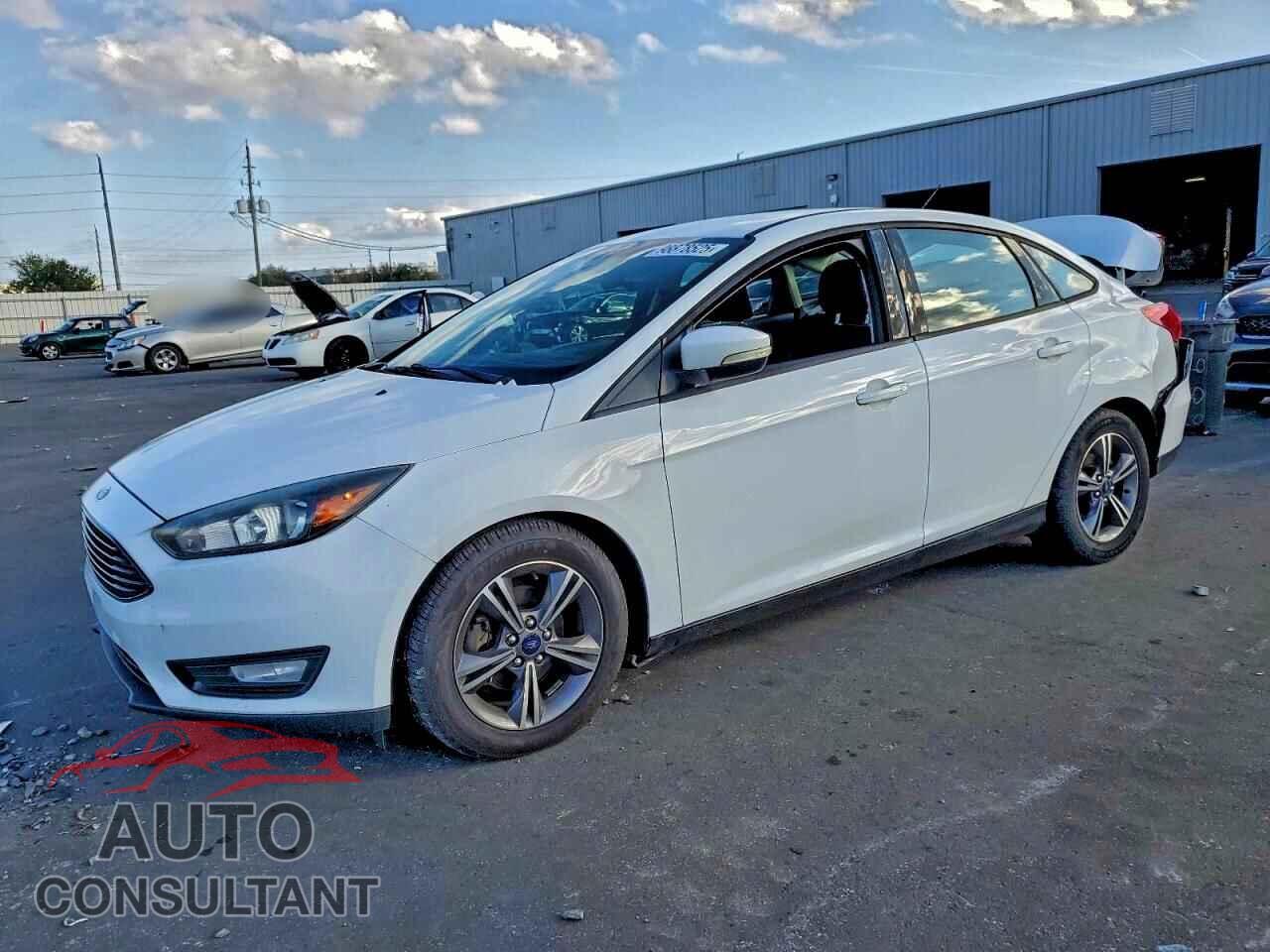 FORD FOCUS 2017 - 1FADP3FE1HL317478