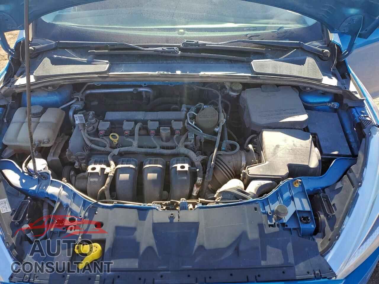 FORD FOCUS 2015 - 1FADP3F23FL210760