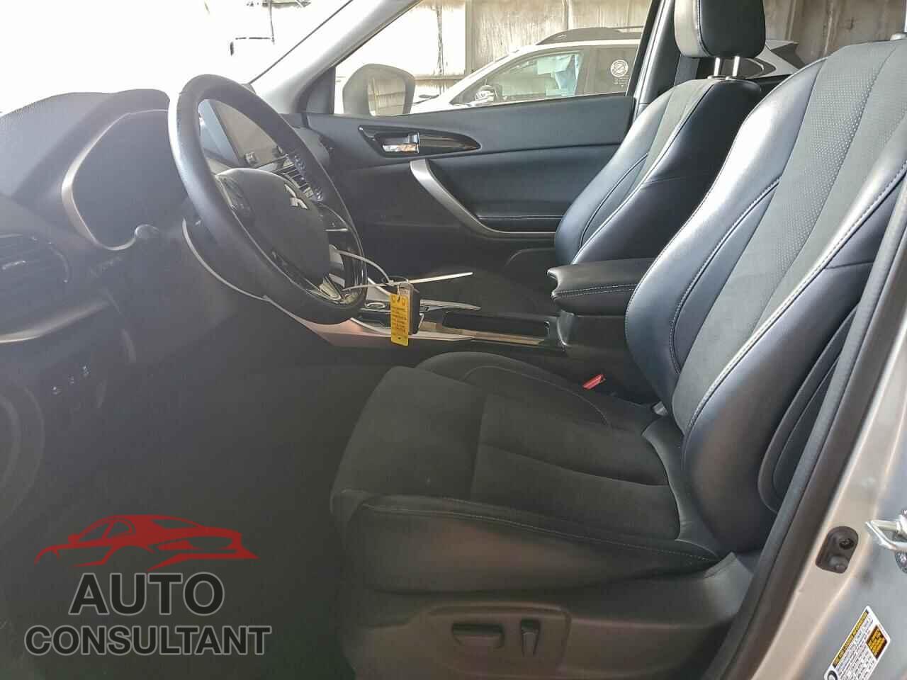 MITSUBISHI ECLIPSE 2024 - JA4ATWAA5RZ044858
