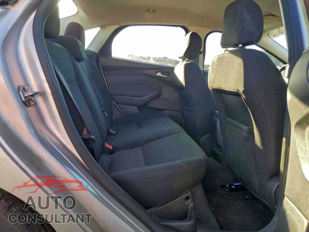 FORD FOCUS 2016 - 1FADP3F26GL383433