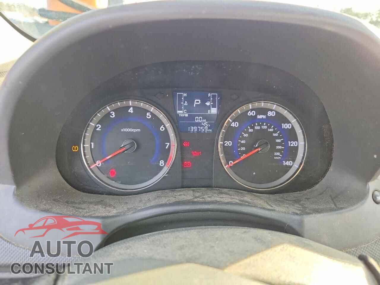 HYUNDAI ACCENT 2017 - KMHCT4AE1HU377040