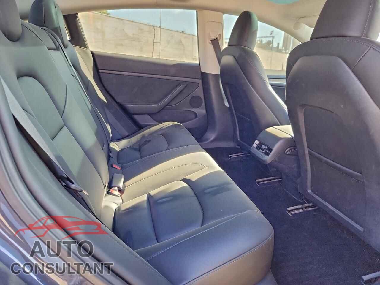 TESLA MODEL 3 2023 - 5YJ3E1EA9PF627233