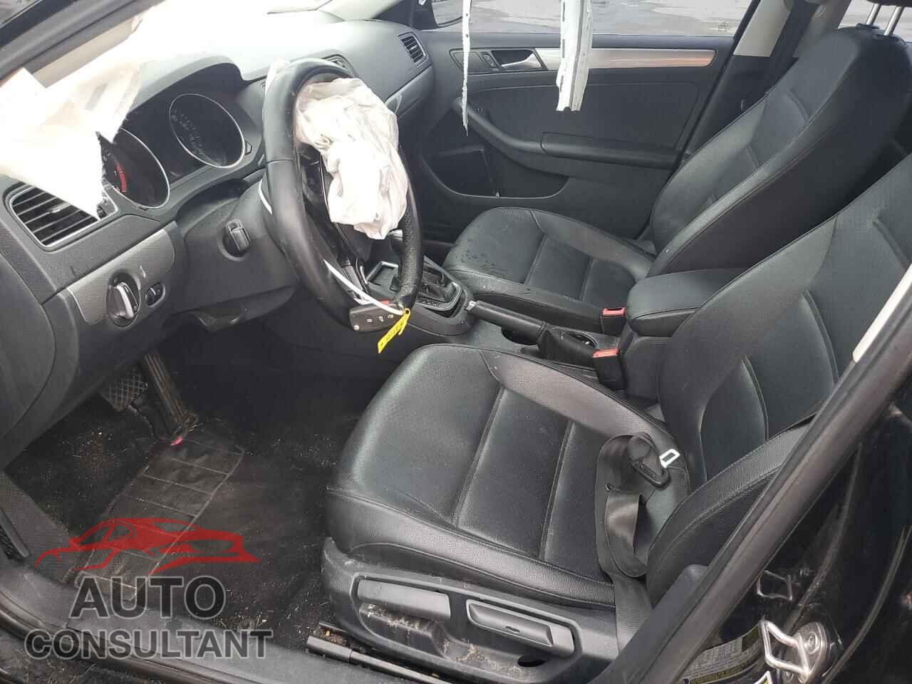 VOLKSWAGEN JETTA 2017 - 3VWDB7AJ9HM210002