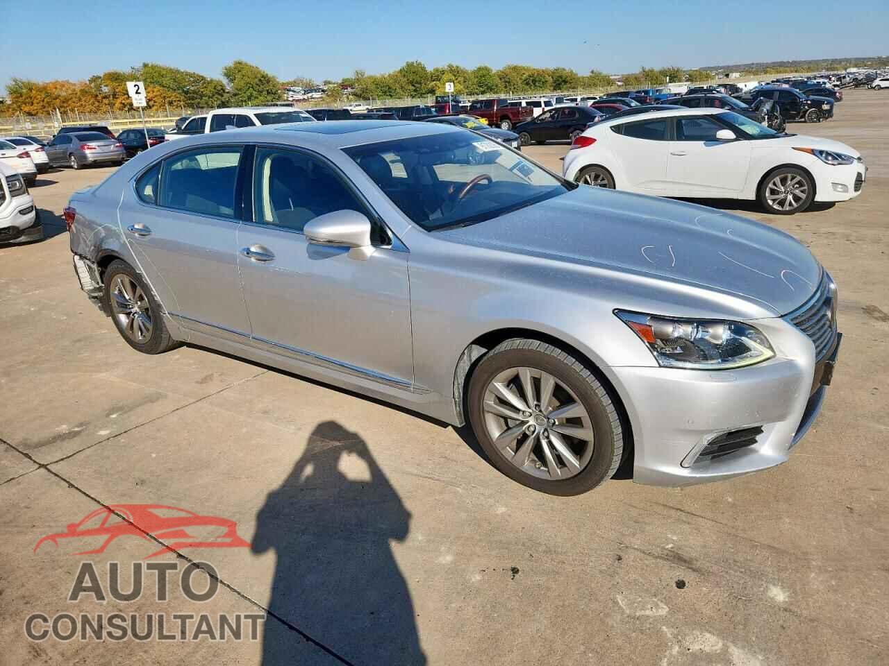 LEXUS LS460 2017 - JTHGL1EF6H5057907