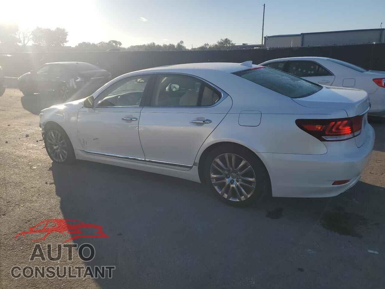 LEXUS LS460 2016 - JTHBL5EF1G5140290