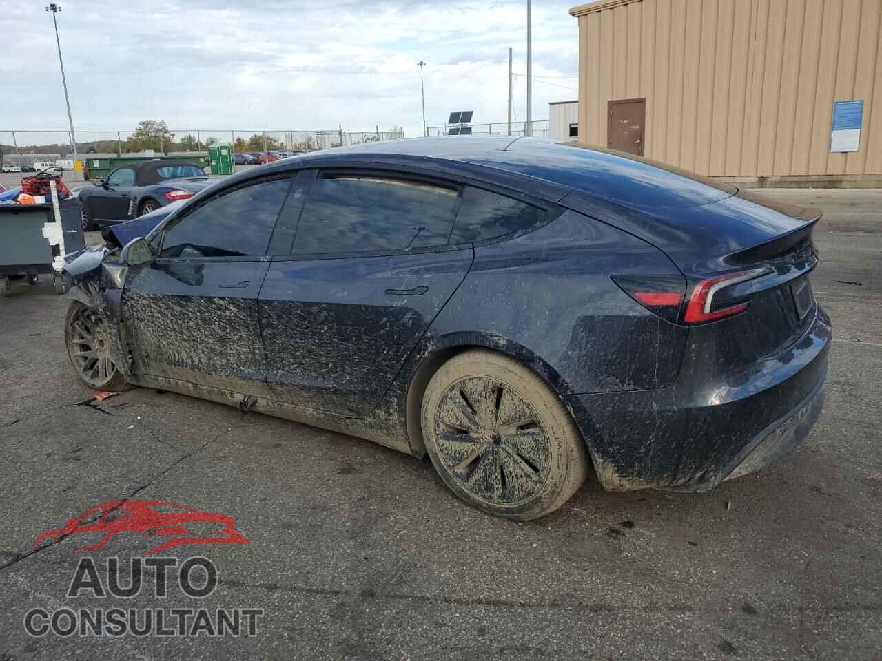TESLA MODEL 3 2024 - 5YJ3E1EA5RF772093