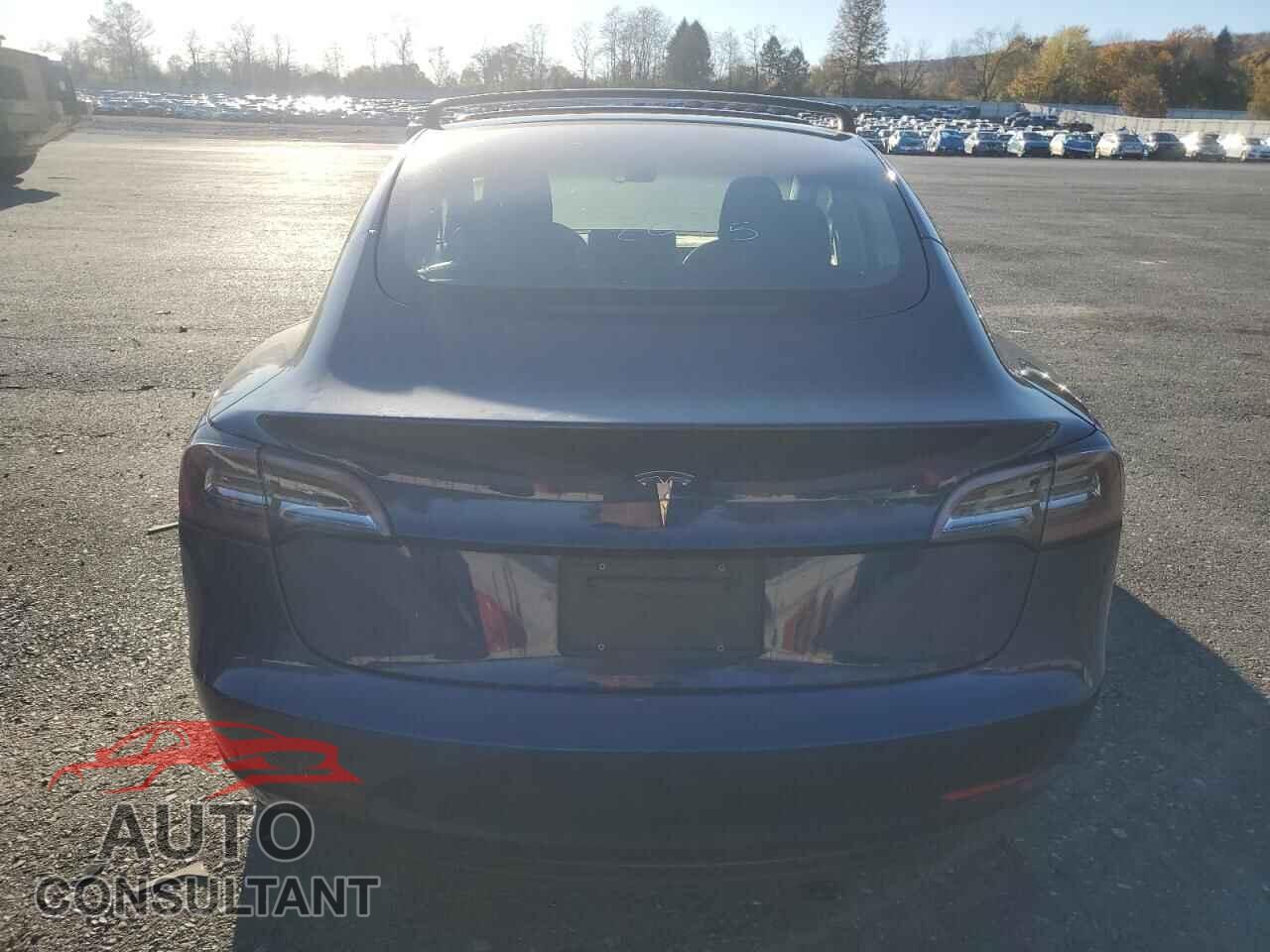 TESLA MODEL 3 2023 - 5YJ3E1EAXPF402075