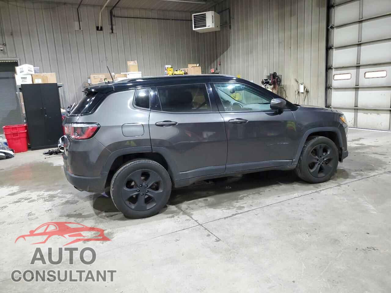 JEEP COMPASS 2018 - 3C4NJDBB8JT483010