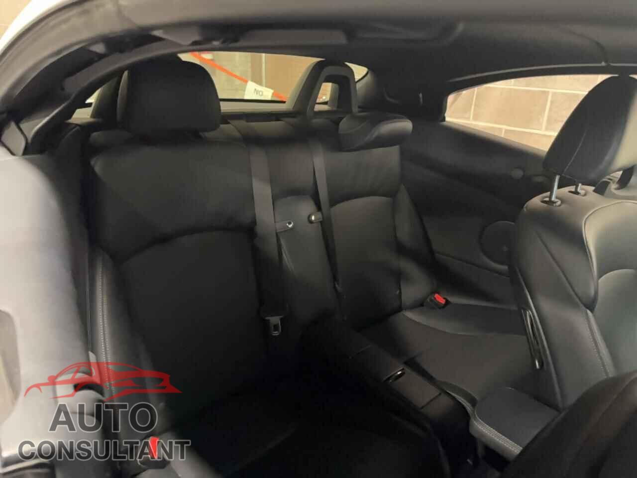 LEXUS IS 2015 - JTHFF2C24F2531960