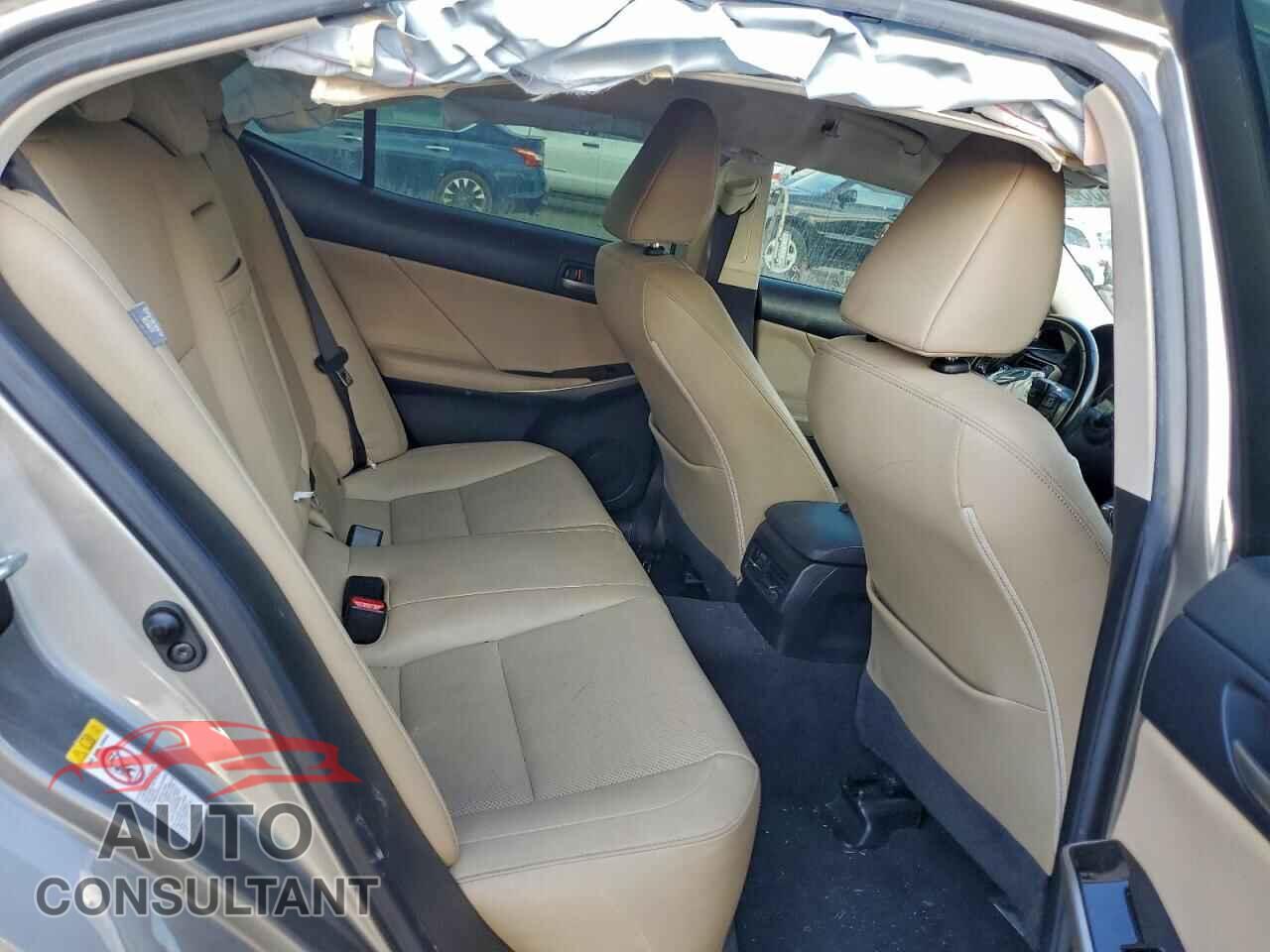 LEXUS IS 2017 - JTHBA1D23H5043591
