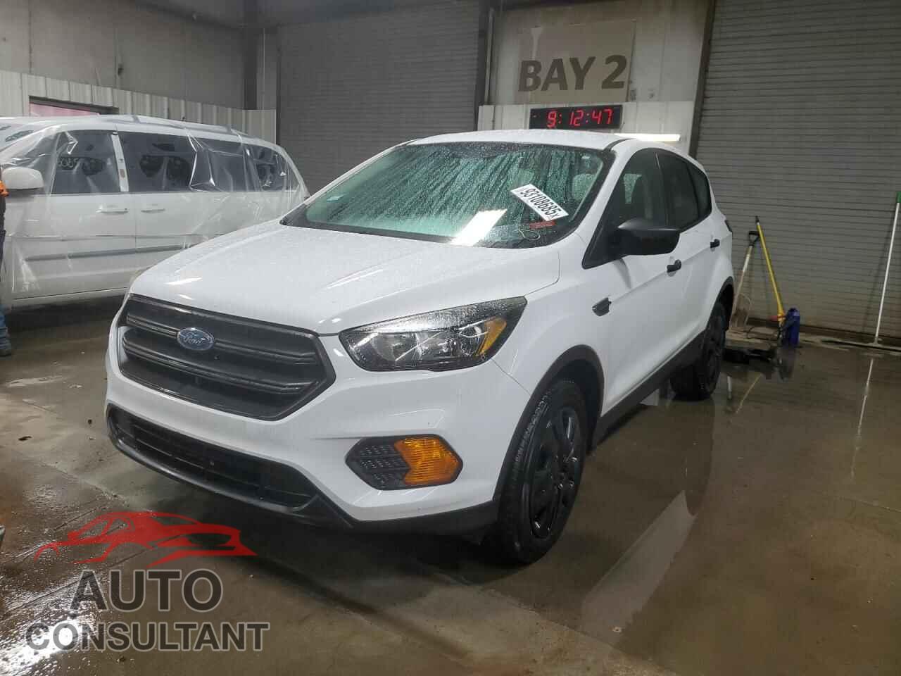 FORD ESCAPE 2018 - 1FMCU0F76JUB20168