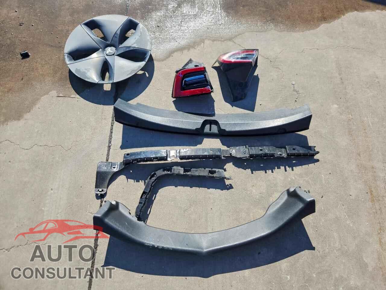 TESLA MODEL 3 2020 - 5YJ3E1EA3LF736751