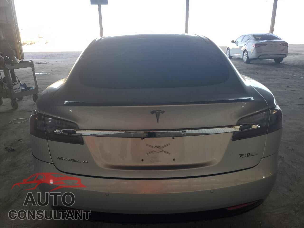 TESLA MODEL S 2018 - 5YJSA1E49JF249679