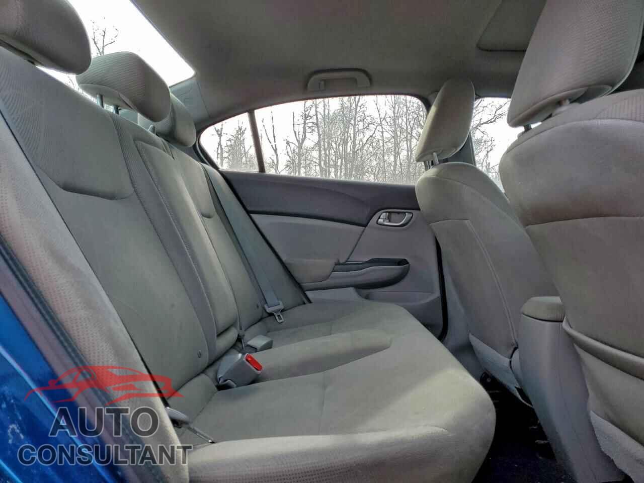 HONDA CIVIC 2012 - 2HGFB2F55CH028252
