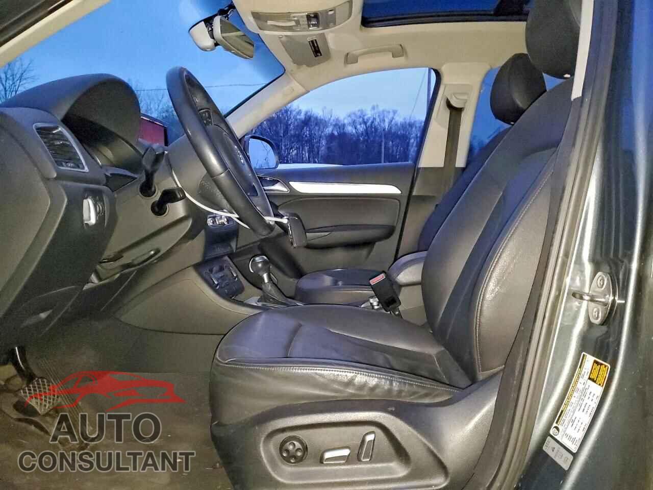 AUDI Q3 2016 - WA1EFCFS2GR019213