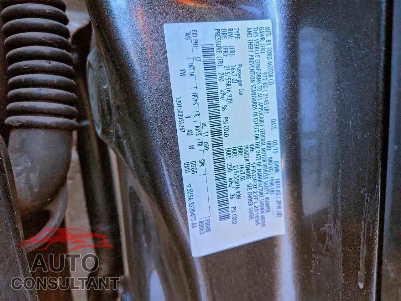FORD FOCUS 2015 - 1FADP3F23FL251695