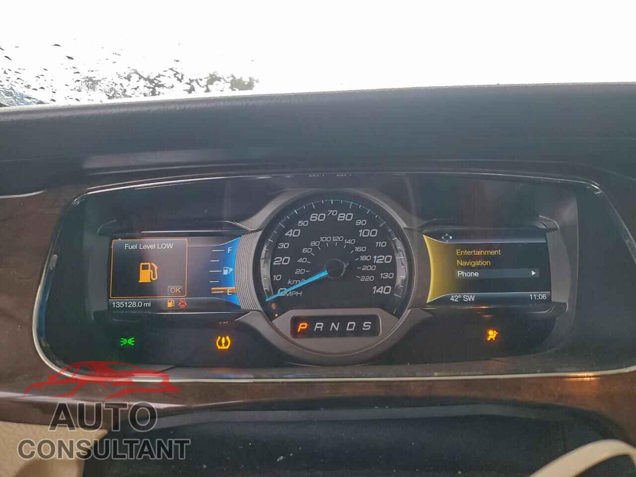 FORD TAURUS 2015 - 1FAHP2F80FG181114