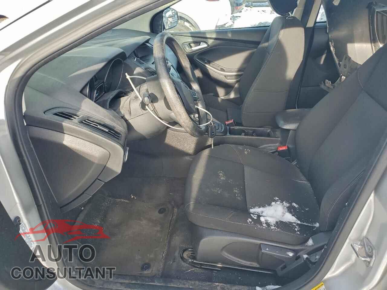 FORD FOCUS 2017 - 1FADP3F25HL331969