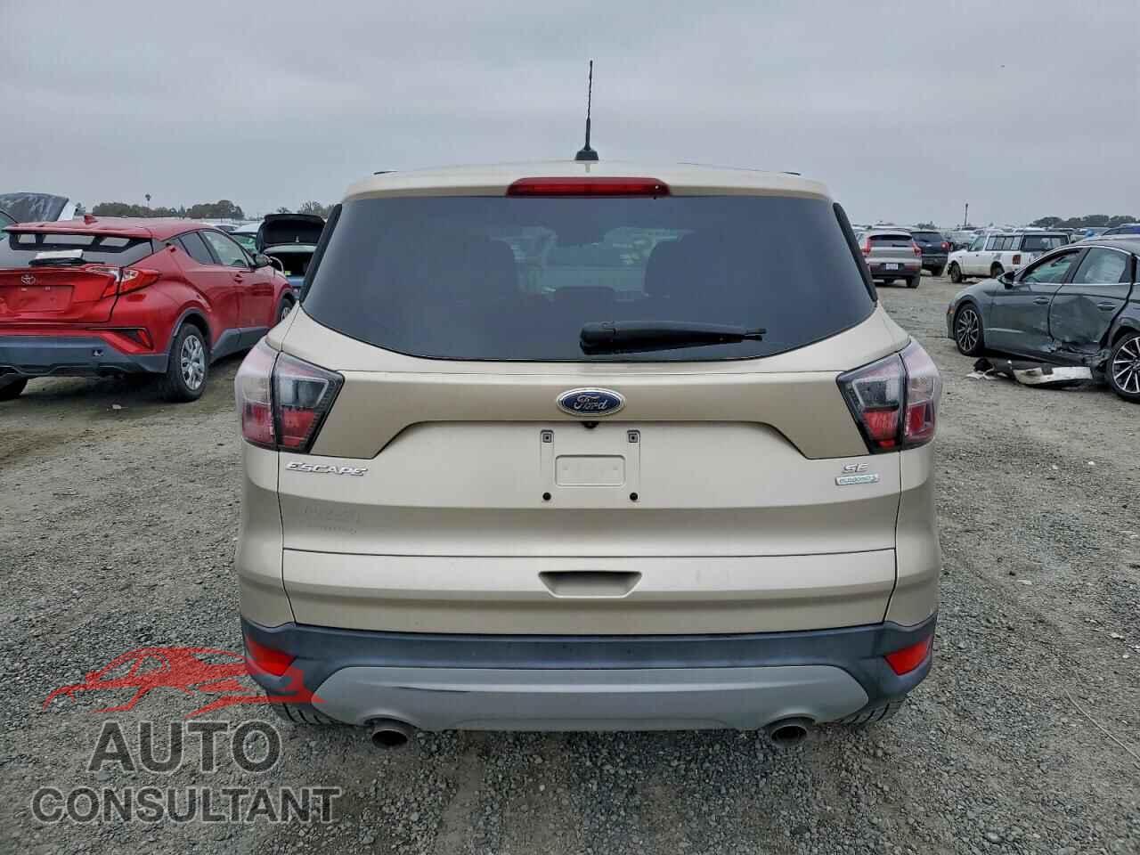 FORD ESCAPE 2017 - 1FMCU0GD5HUB12836